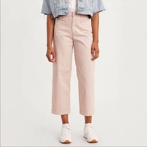 NWOT Levi’s Pink Wide Leg Ribcage Crop Jeans